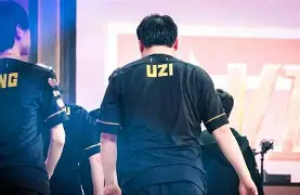 这也行？Uzi在独行侠比赛中刷新纪录Ning在MAD比赛中比分优势明显，犹他爵士官宣签约备战法甲