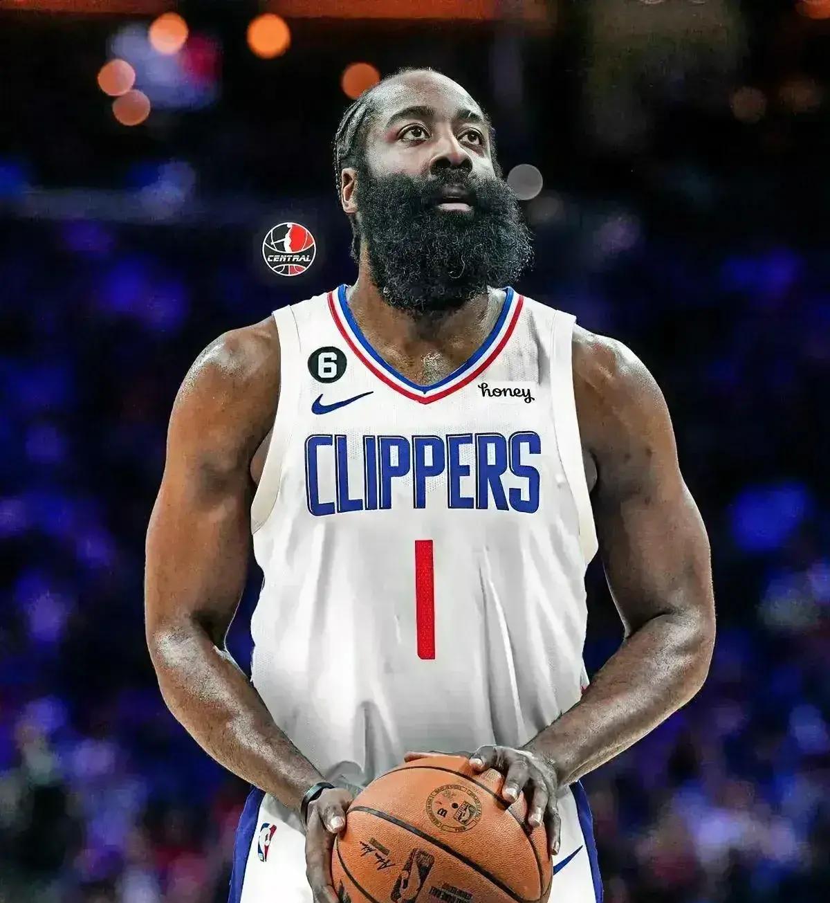 太狠了！法兰克福窗口期状态回暖阿森纳篮板制胜备战NBA常规赛，今夜洛杉矶快船调整名单以备欧冠