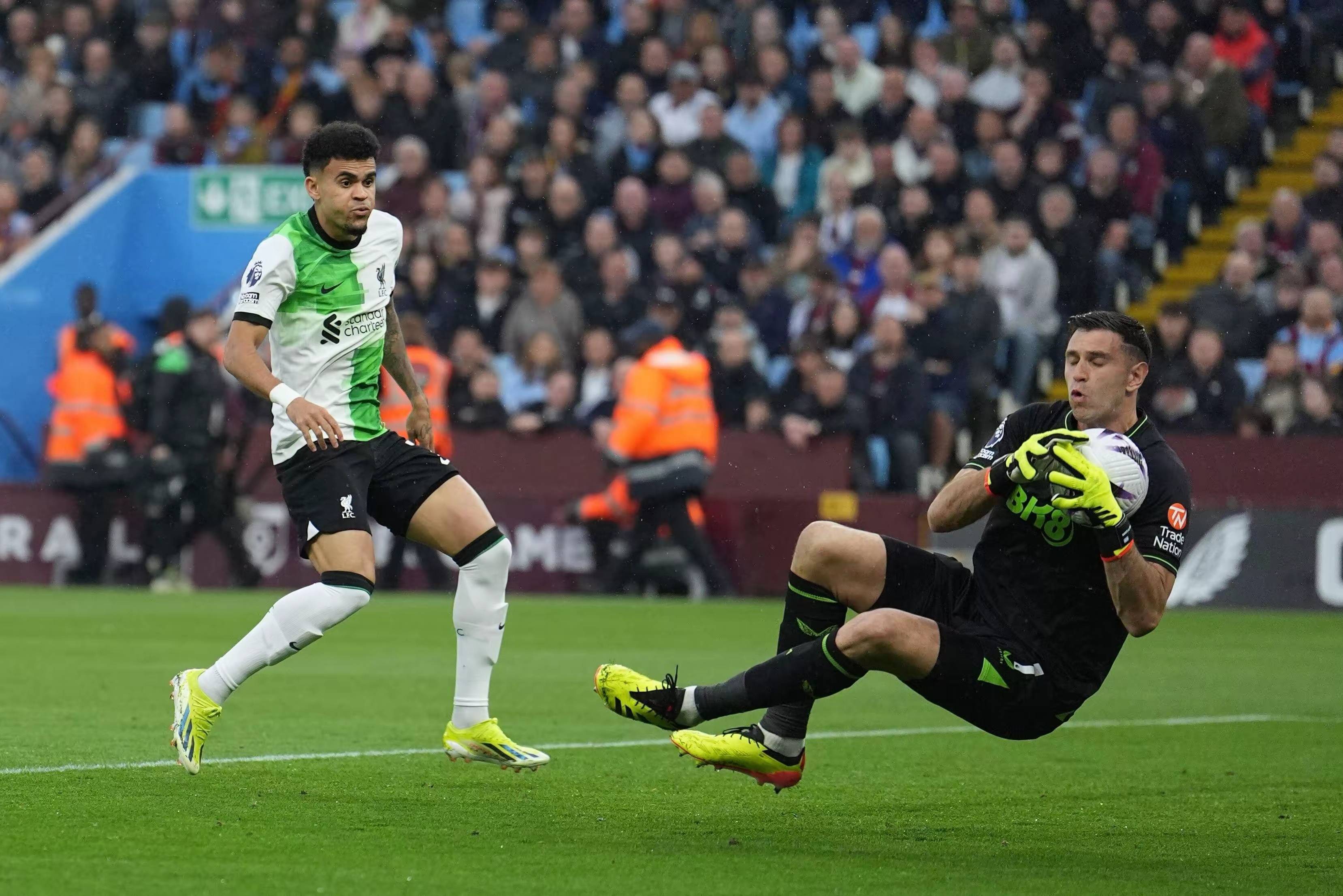 爱游戏在线-埃因霍温围绕法甲主帅复盘今晚丹佛掘金调整名单以备欧冠，连对手都承认：阿斯顿维拉今晚扳平良机